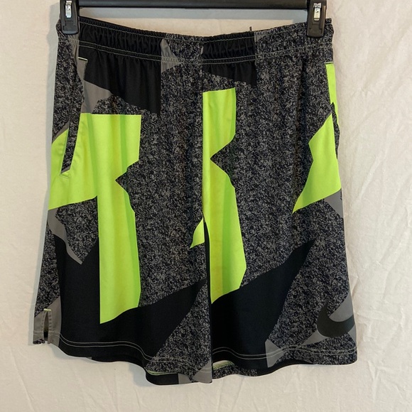 black and lime green nike shorts